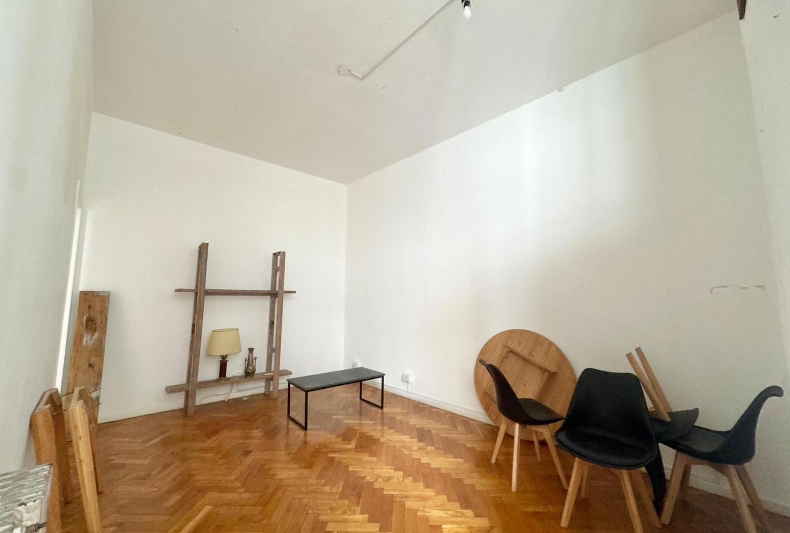 Excelente departamento de 3 ambientes en venta! Recoleta.