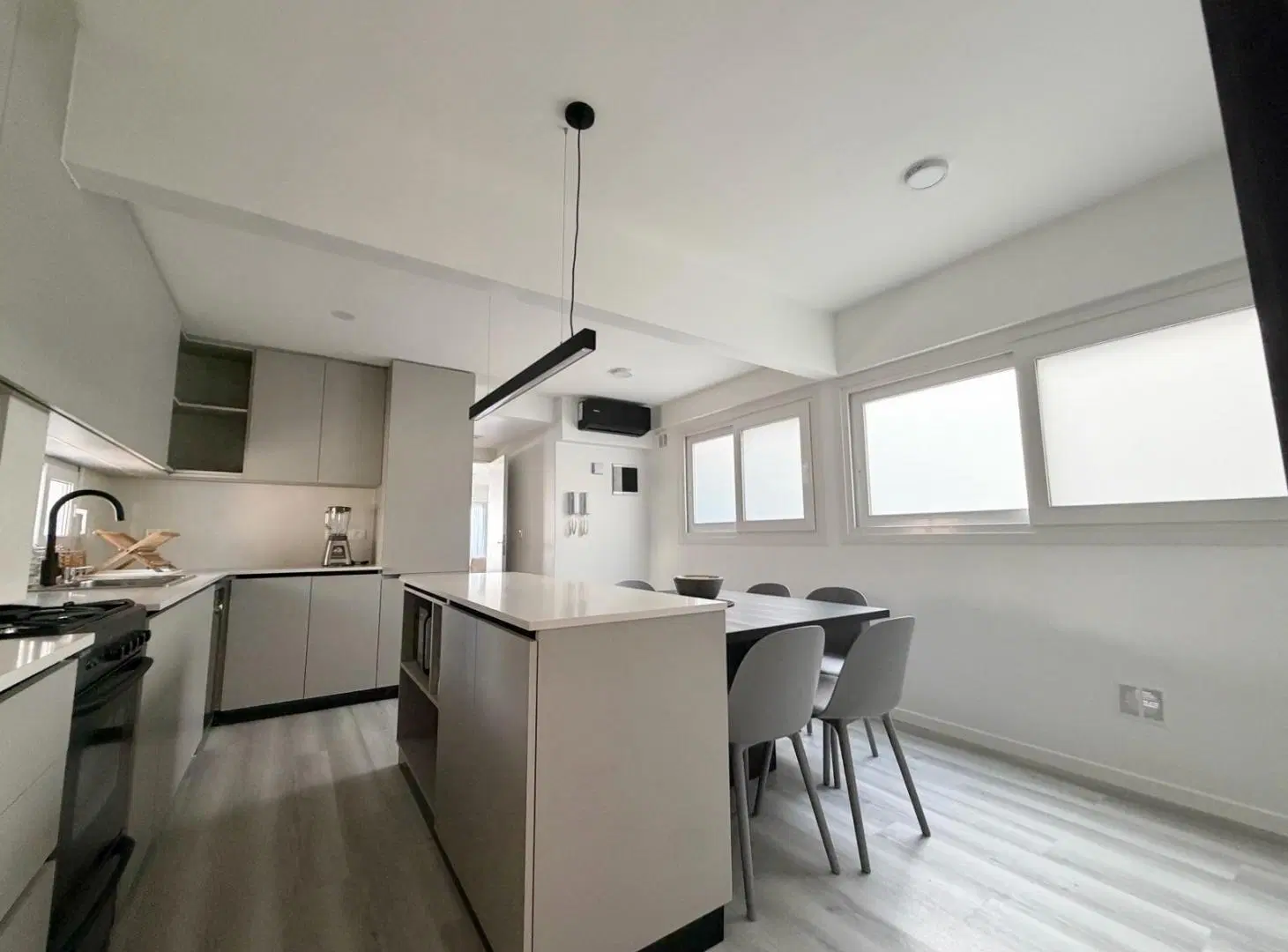 Increible 3 ambientes de categoria con balcón terraza en Palermo Chico. 1