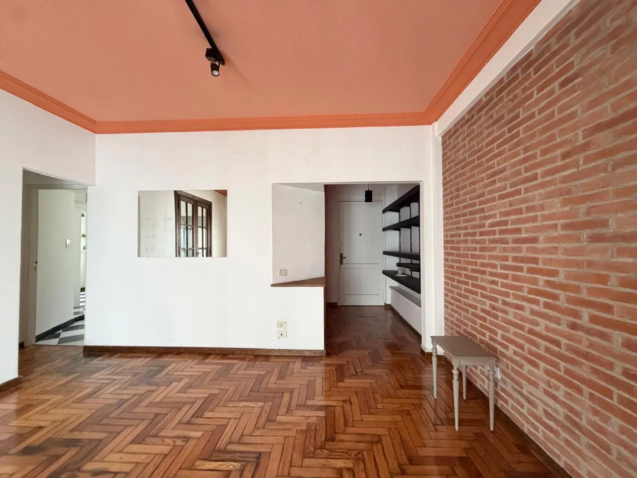 Departamento en venta 2 ambientes con dependencia o escritorio en Recoleta 1