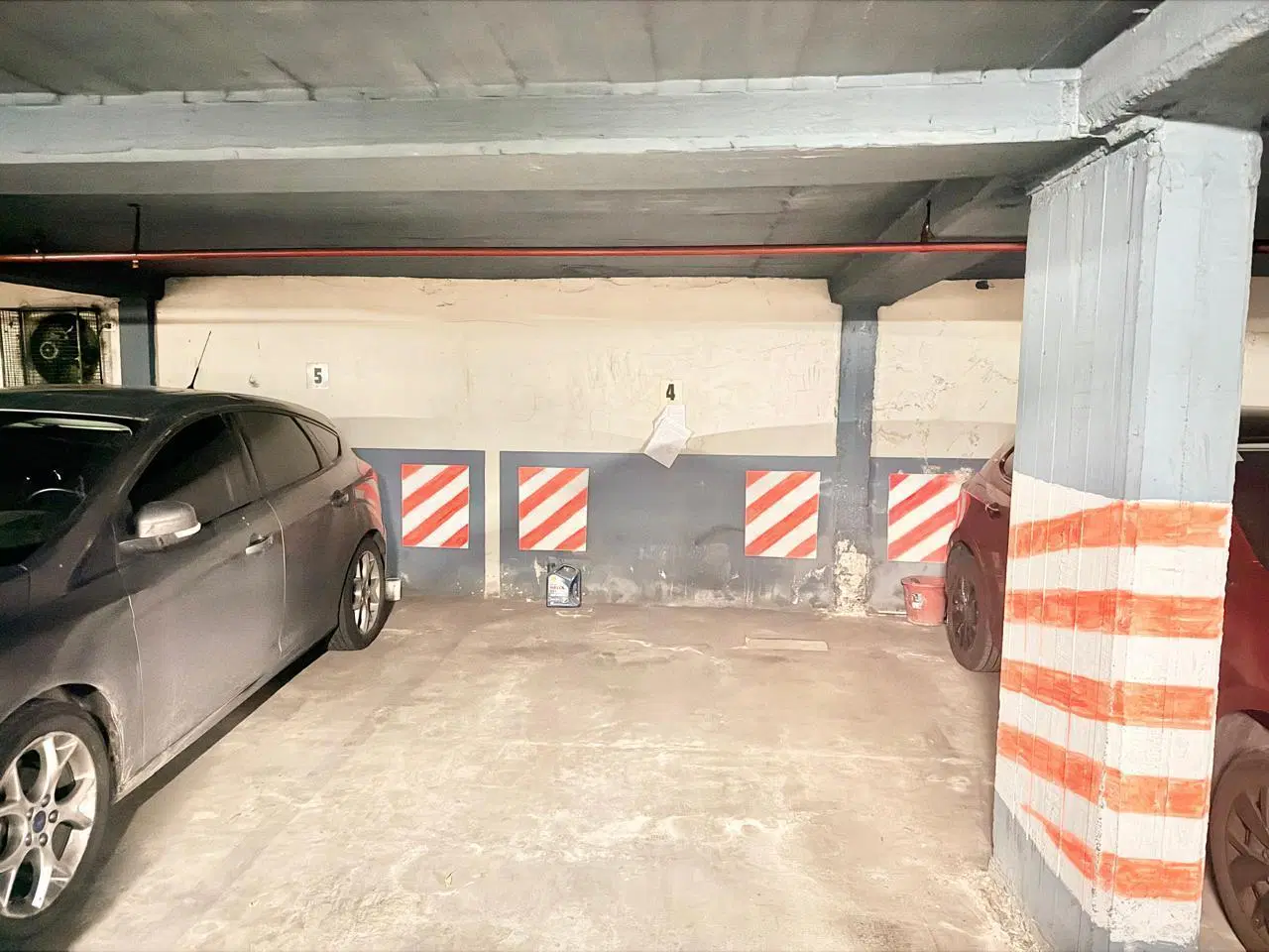 Venta de 6 Cocheras con seguridad en Barrio Norte 1