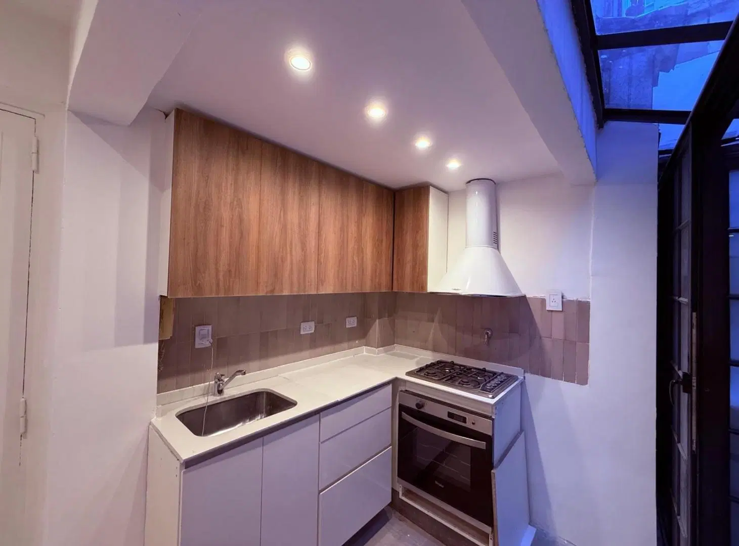 Venta Excelente 2 Ambientes Reciclado a Nuevo en Almagro 5