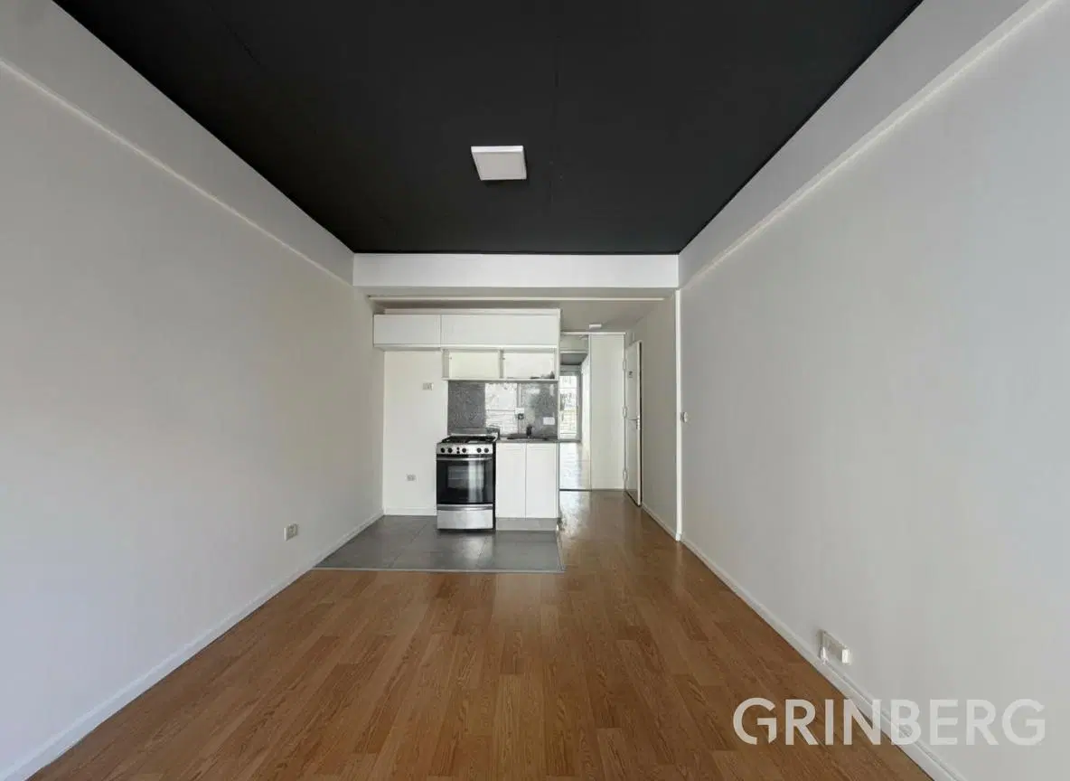 Departamento monoambiente con balcon al contrafrente en Belgrano 1