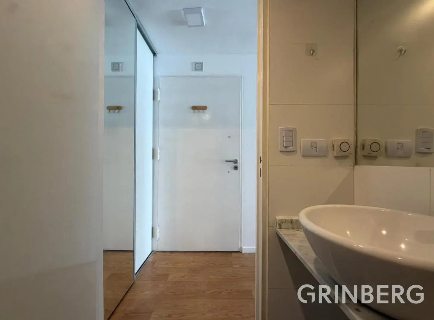 Departamento monoambiente con balcon al contrafrente en Belgrano 4