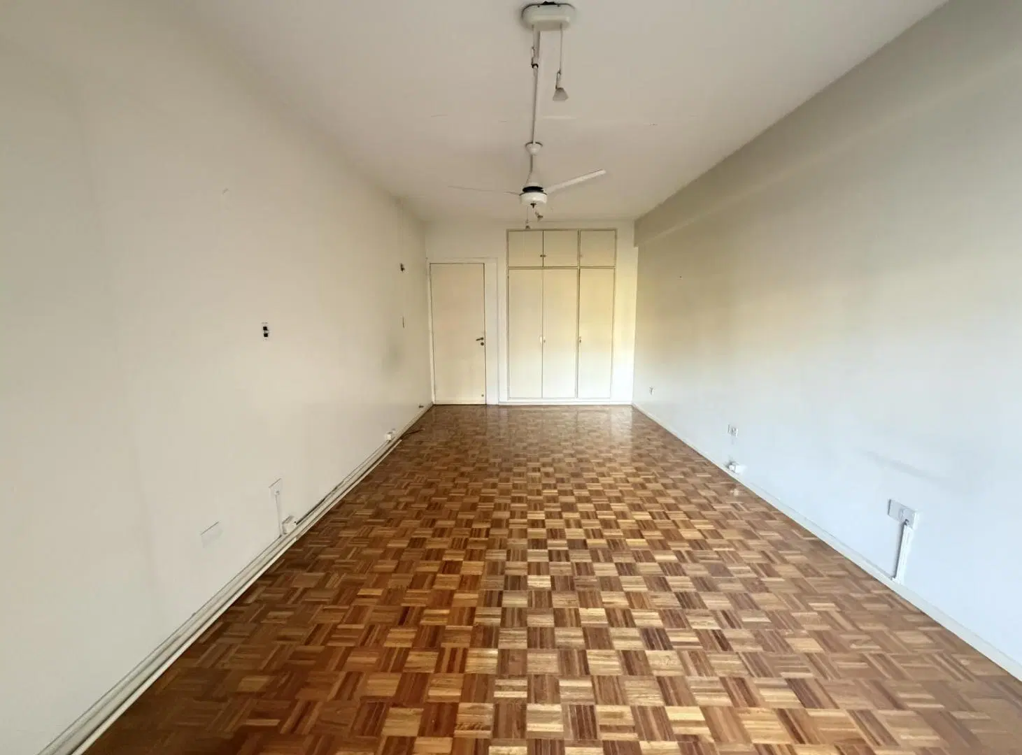 Excelente monoambiente en alquiler con cocina independiente en Palermo 5