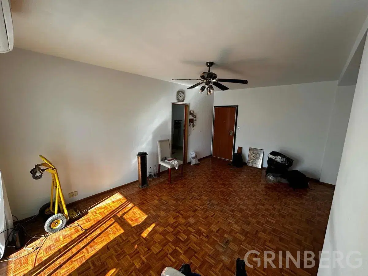 Departamento 4 ambientes con cochera fija en Colegiales 2