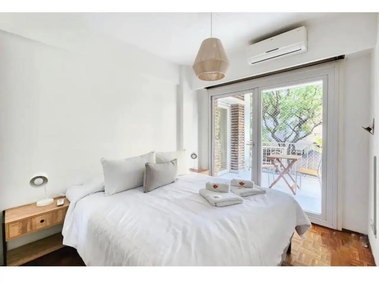 Departamento 3 ambientes con balcon al frente en Botanico 3