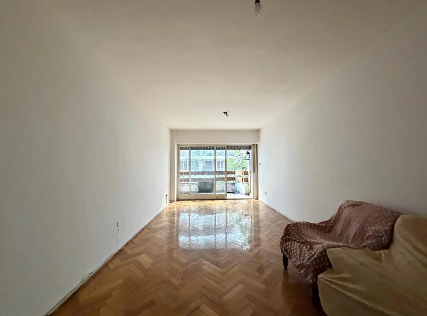 Excelente Departamento 4 ambientes con balcón, patio y cochera en Palermo. 5