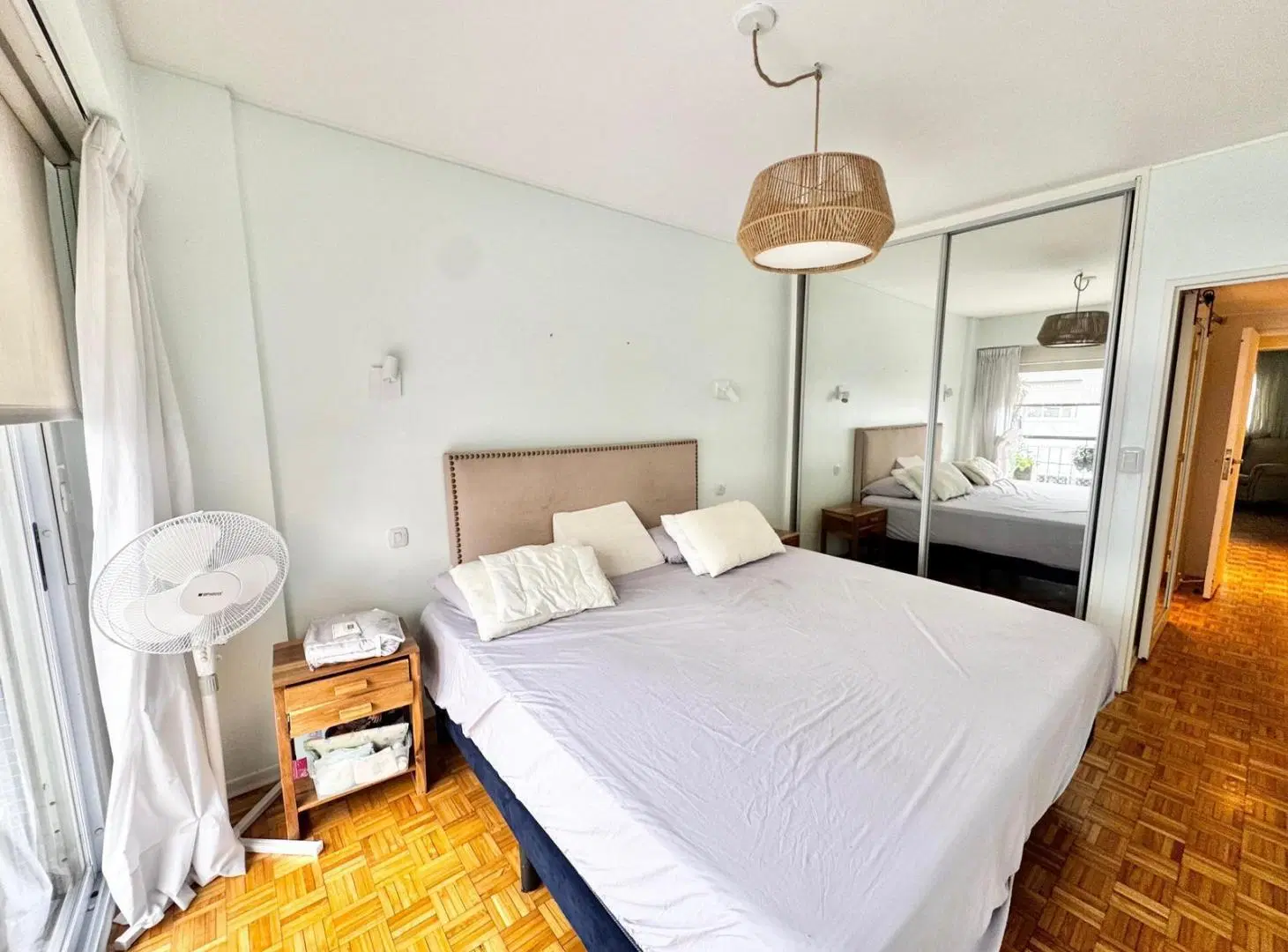 Piso de 4 ambientes luminoso con balcon y cochera en Belgrano 5