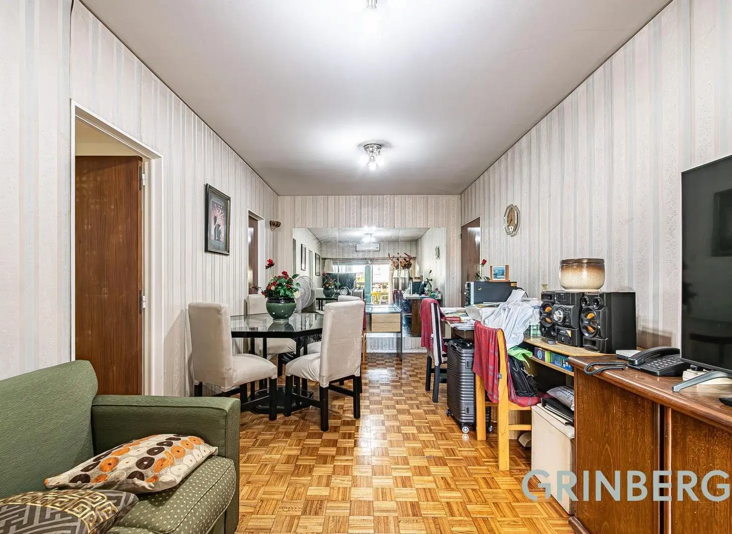 Increible 3 ambientes con dependencia ubicado en un piso alto,Venta! 3