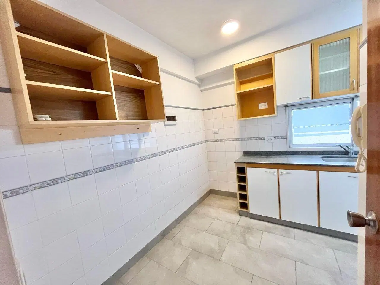 Excelente Departamento 3 Ambientes con cochera 1