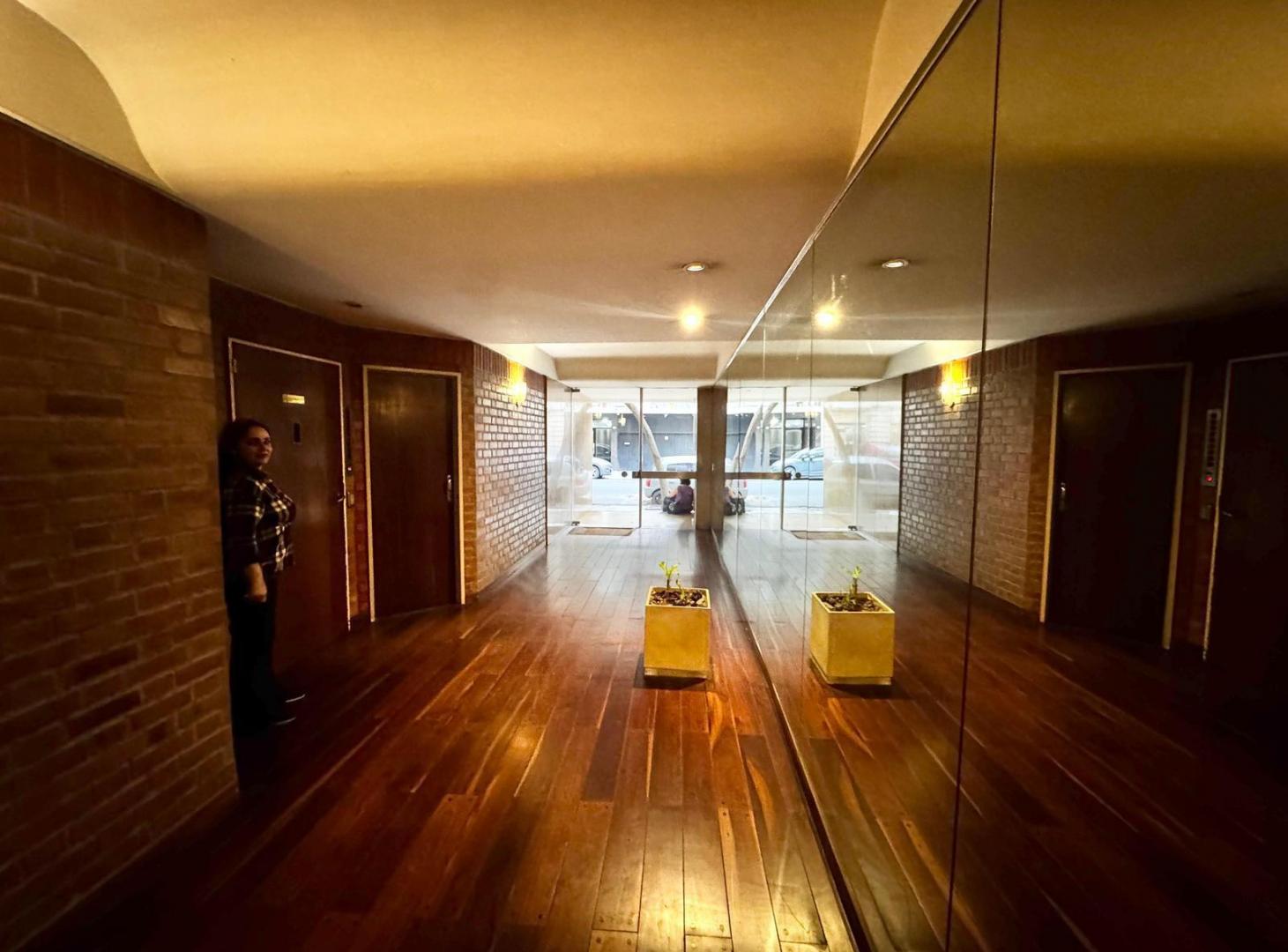 Foto de Departamento 4 ambientes con cochera, dependencia y balcon aterrazado, imagen 1