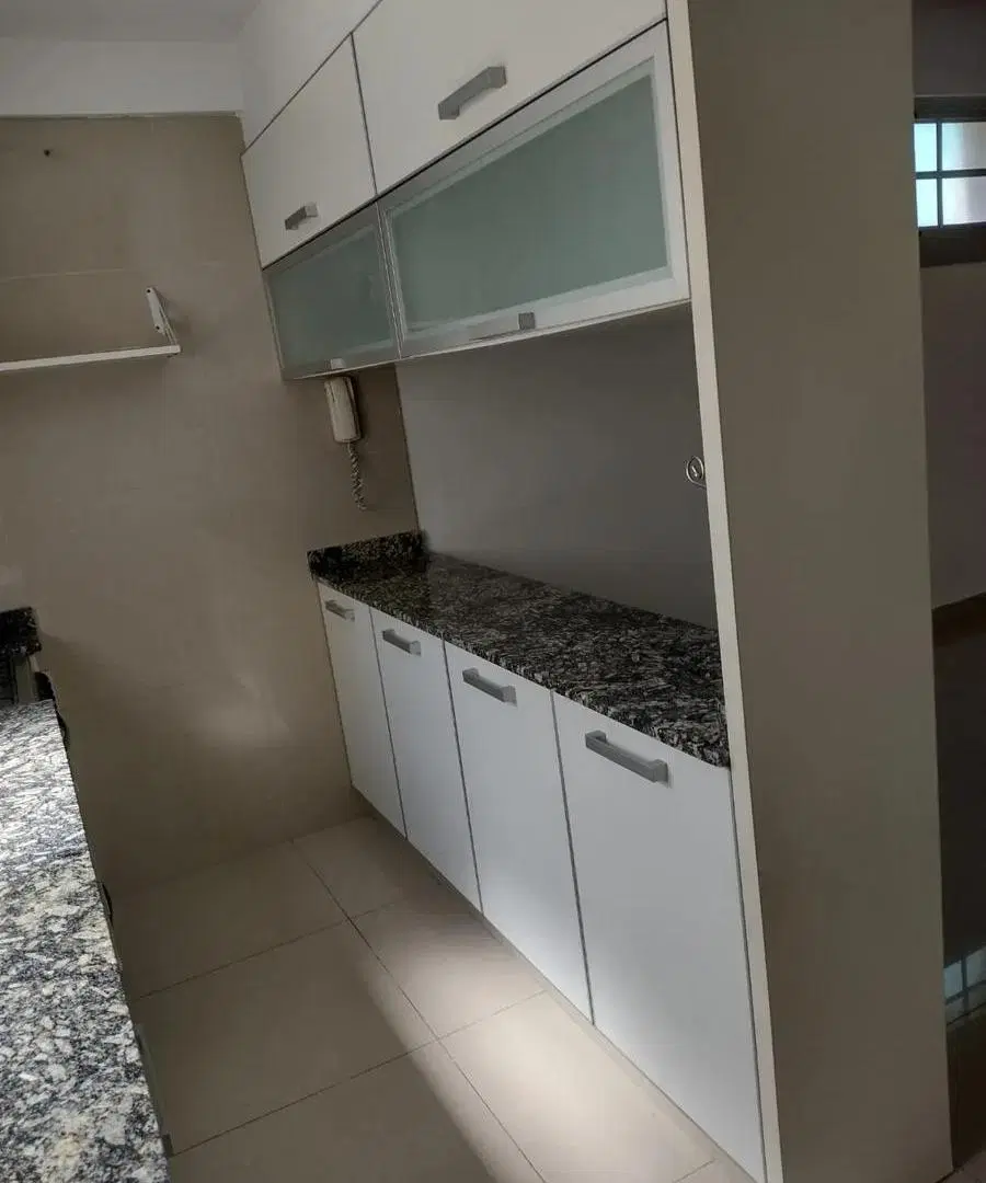 Departamento 2 ambientes con cochera fija  en Recoleta 5