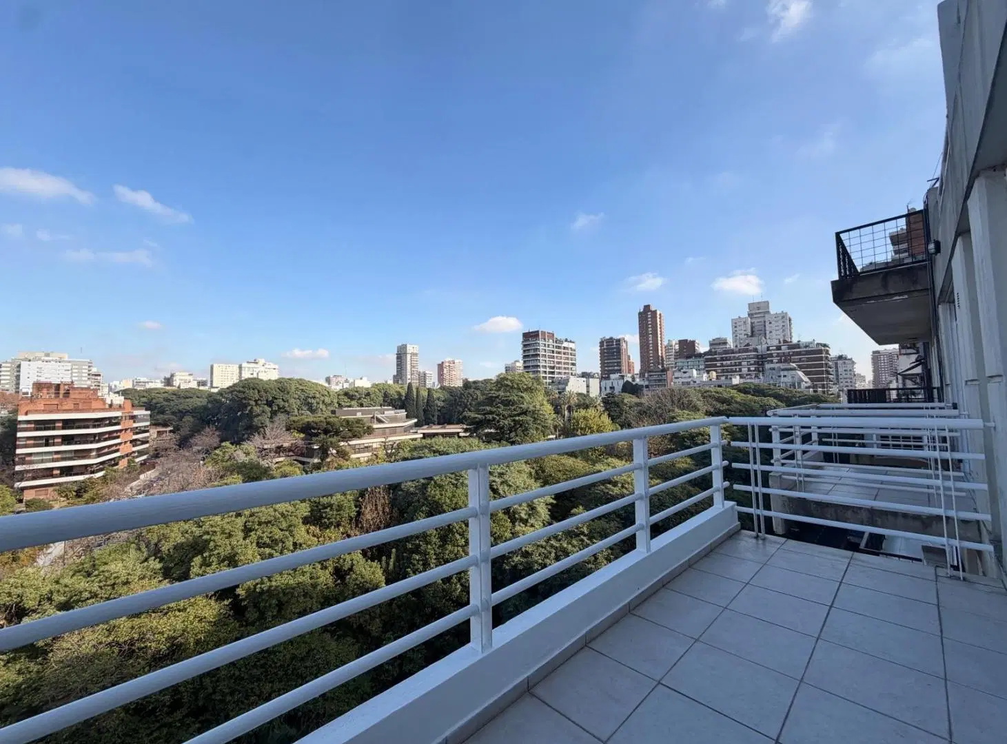 Increible 2 ambientes con vista panoramica y balcón aterrazado en venta. 3