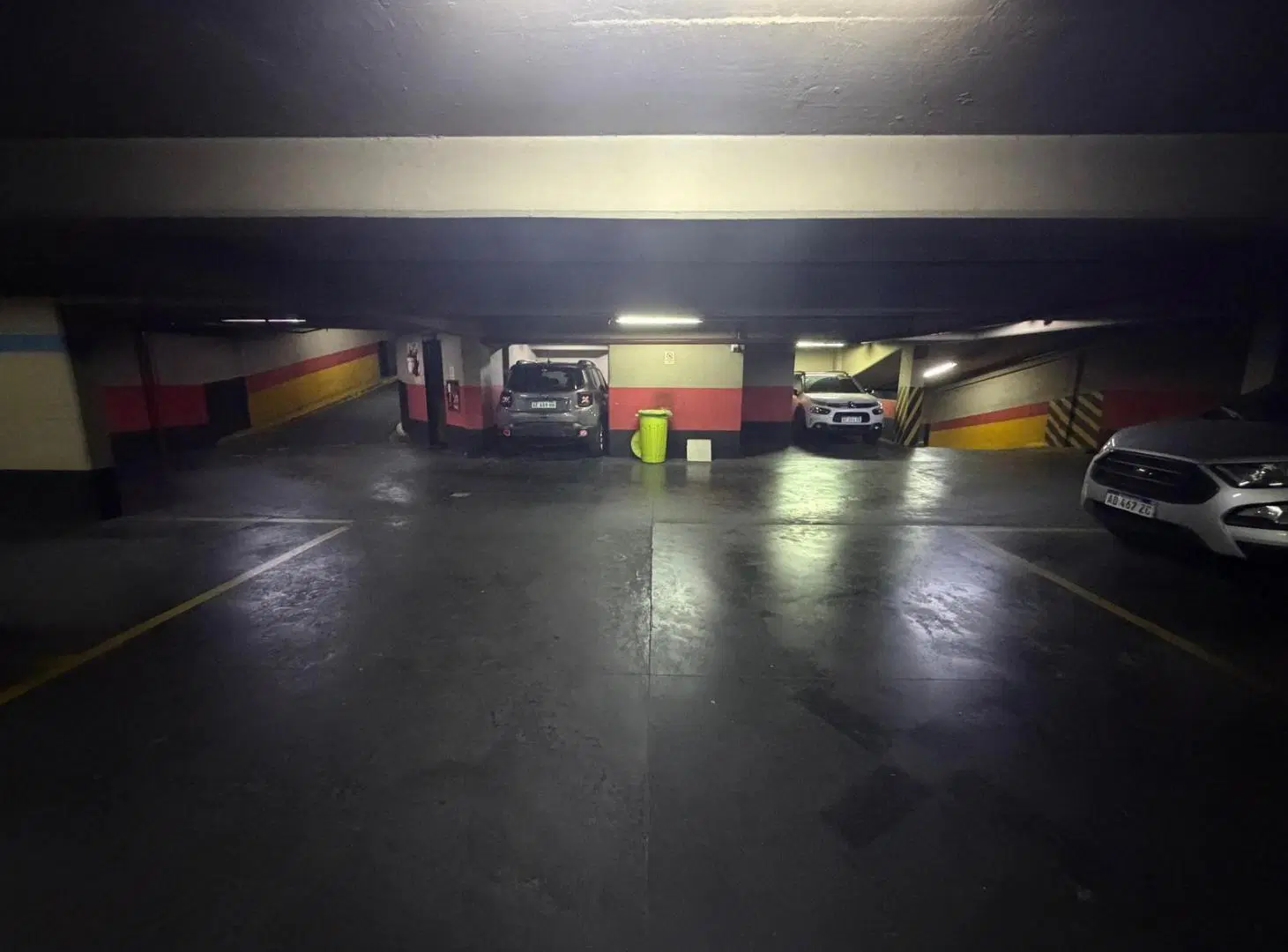 Cochera en un edificio ubicada en segundo subsuelo en Barrio Botanico 1