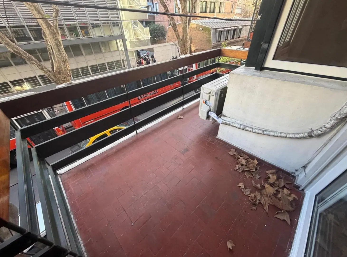 Increible 2 ambientes reciclado con balcón en Recoleta. 1