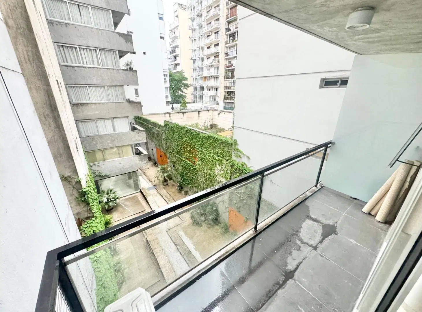 Departamento Monoambiente con balcón en edificio con Amenities. 1