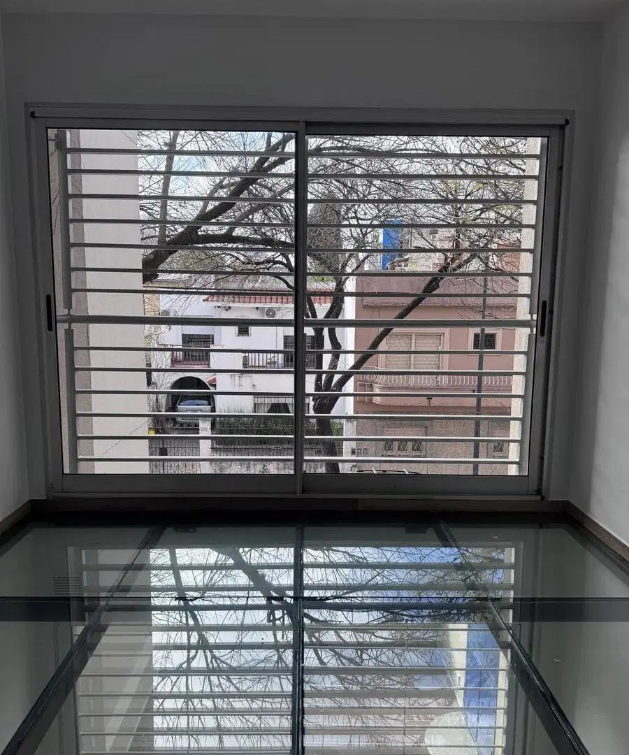 Venta de Excelente Departamento tipo Duplex en Saavedra con Balcon Aterrazado y parilla. 2