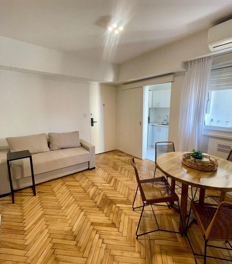 Venta 2 Ambientes Reciclado a Nuevo en Recoleta