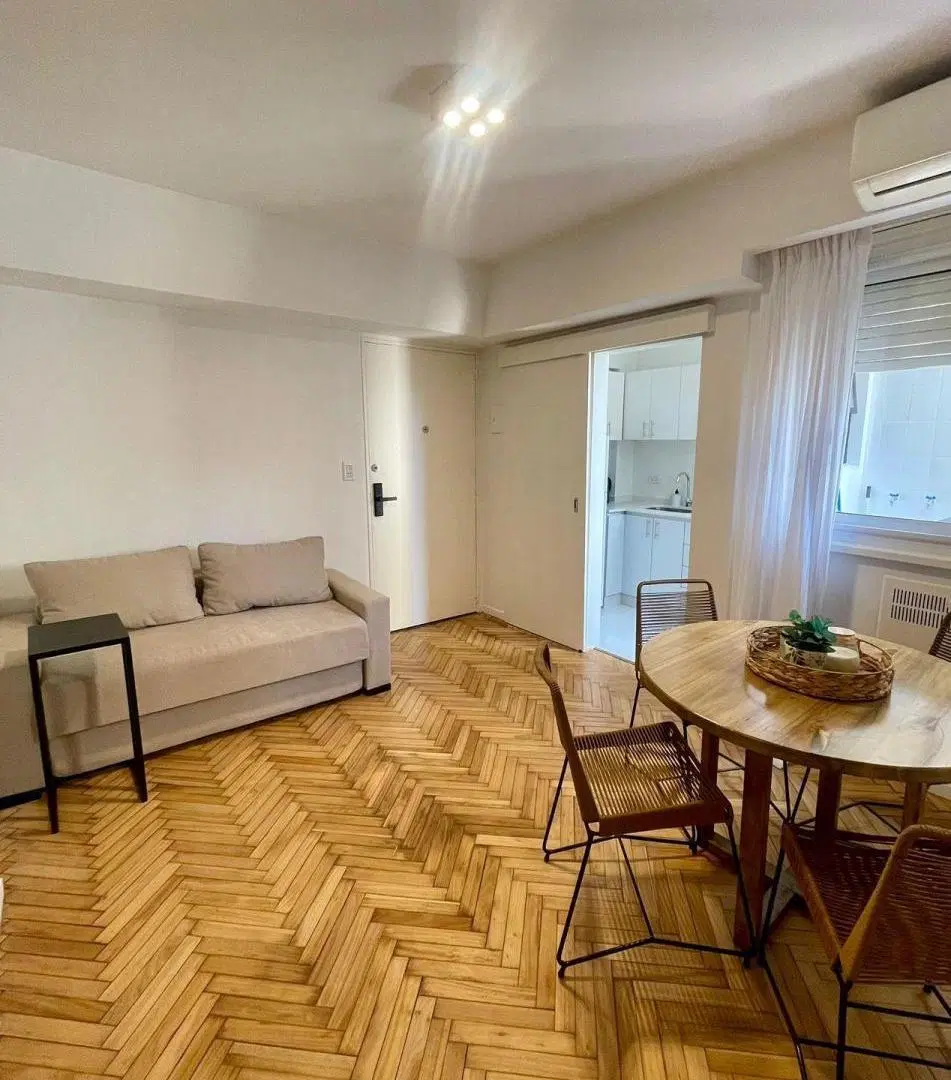 Venta 2 Ambientes Reciclado a Nuevo en Recoleta 2