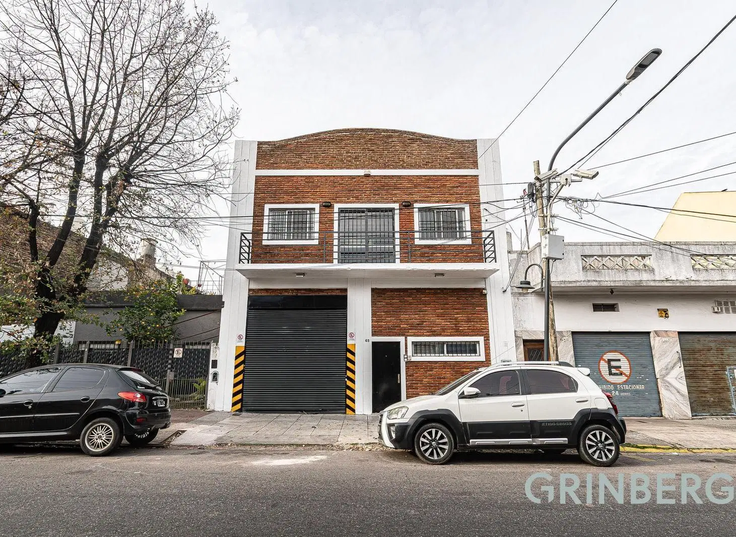 Excelente Galpon/Local comercial de 420 m2 a metros General Paz. 5