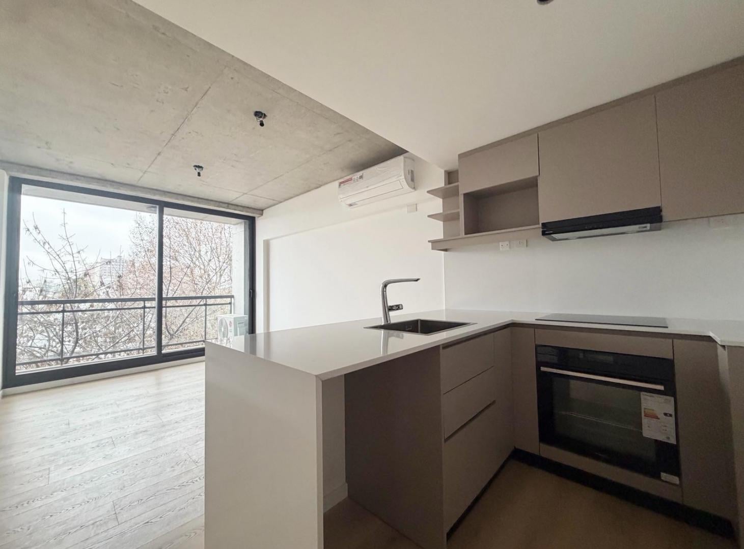 Foto de Departamento de Categoria de 2 ambientes al frente en venta., imagen 1