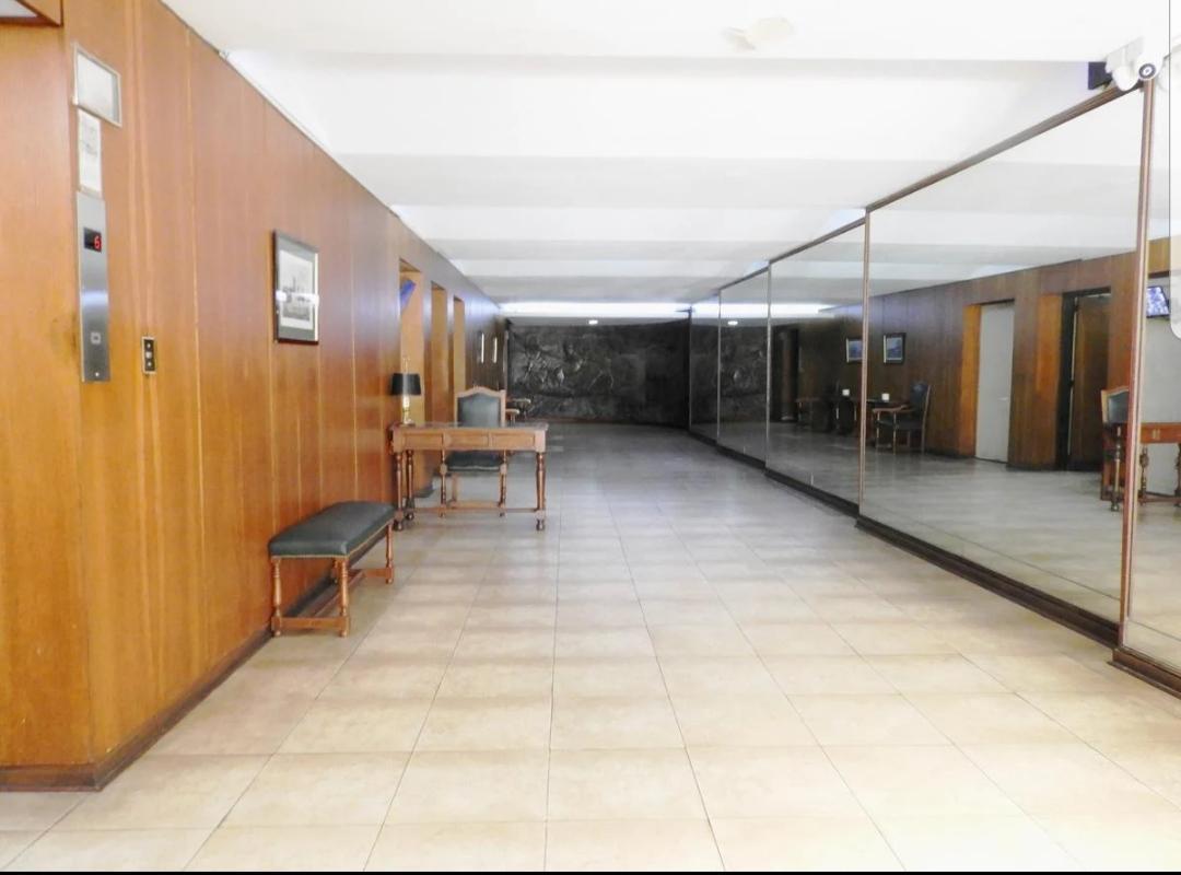 Foto de Departamento 4 ambientes reciclado a nuevo con balcon y cochera en, imagen 1