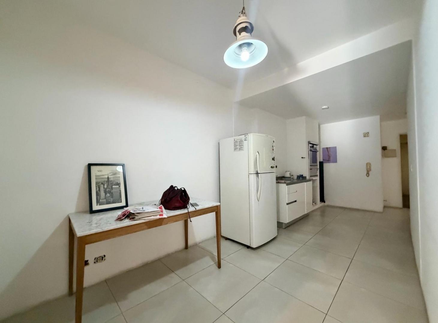 Foto de Excelente Departamento al frente de 4 ambientes con dependencia, balcón, imagen 2