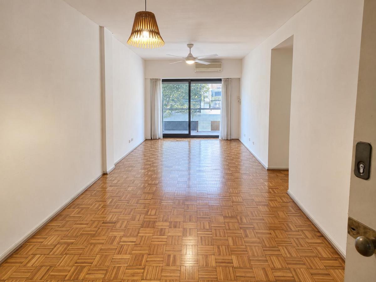 Foto de Departamento 4 ambientes con balcon corrido y patio en Belgrano R, imagen 1