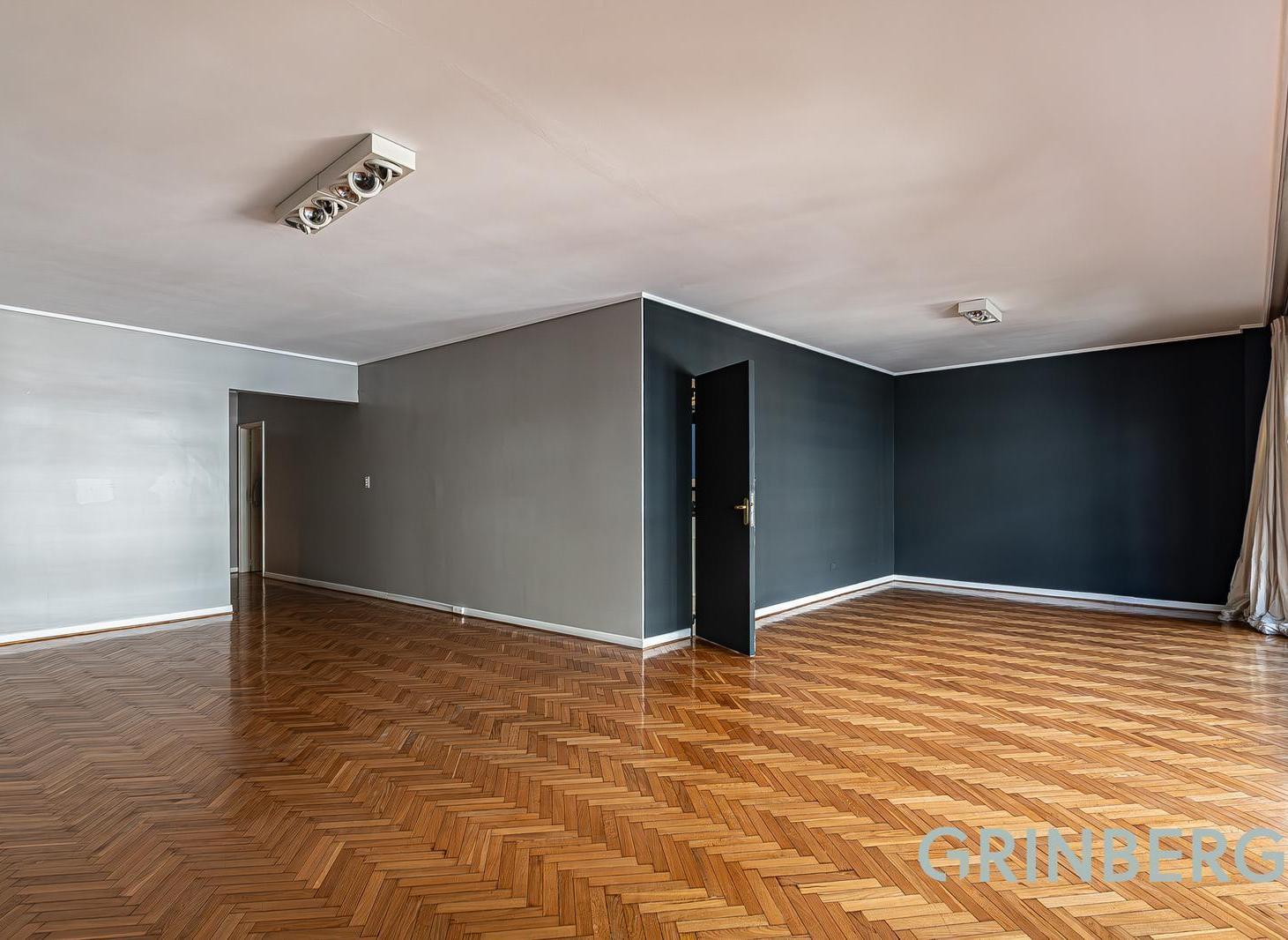Foto de Departamento de categoria 3 ambientes con dependencia y cochera en la, imagen 1