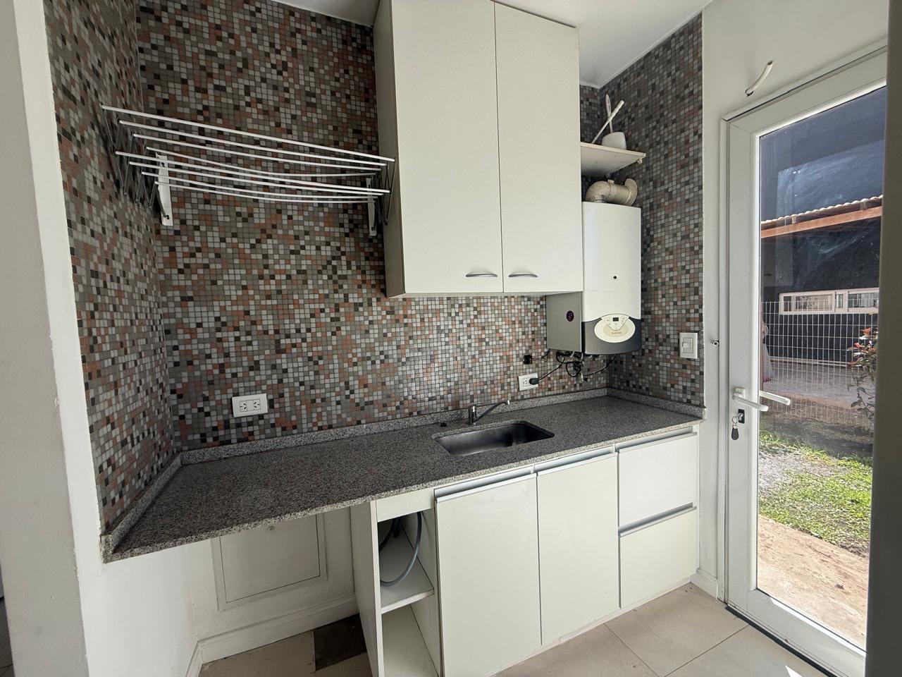 Foto de CASA EN VENTA DE 4 DORMITORIOS EN SAUCES NORDELTA, imagen 5