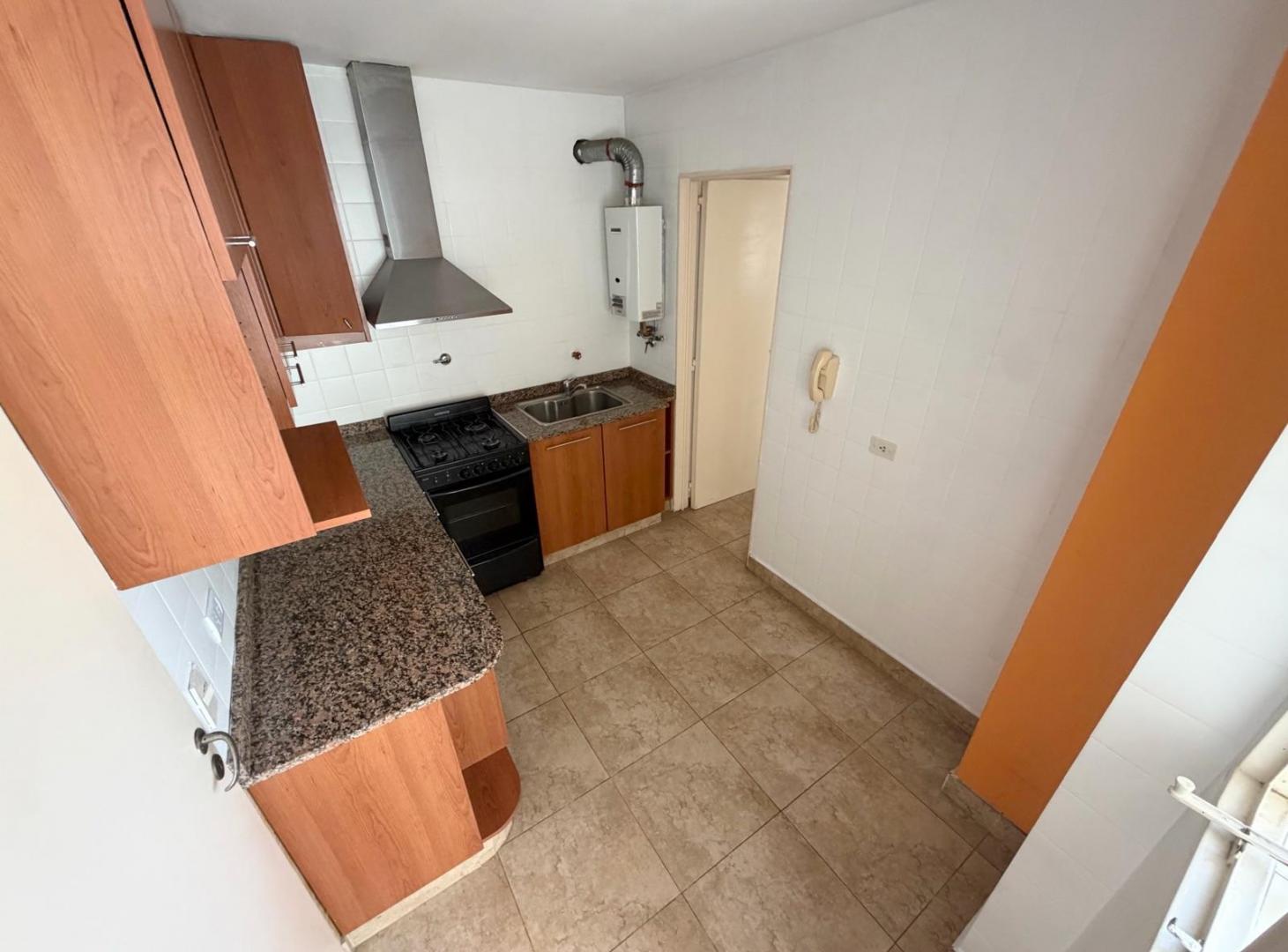 Foto de Increible 2 ambientes con terraza propia al frente y, imagen 5