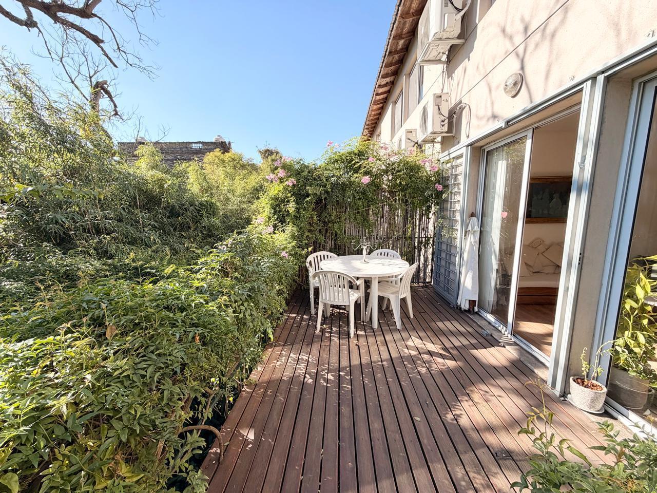 Foto de Triplex de diseño con terraza, jardín y doble altura súper luminoso en, imagen 4