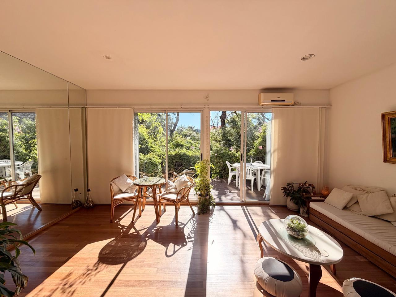 Foto de Triplex de diseño con terraza, jardín y doble altura súper luminoso en, imagen 2