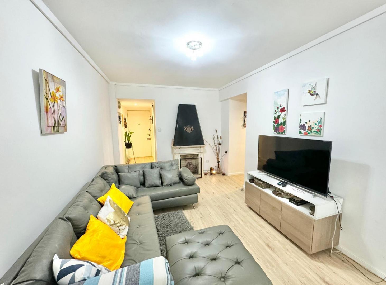 Foto de Departamento 3 ambientes Con Parrilla Y Patio en Belgrano., imagen 1