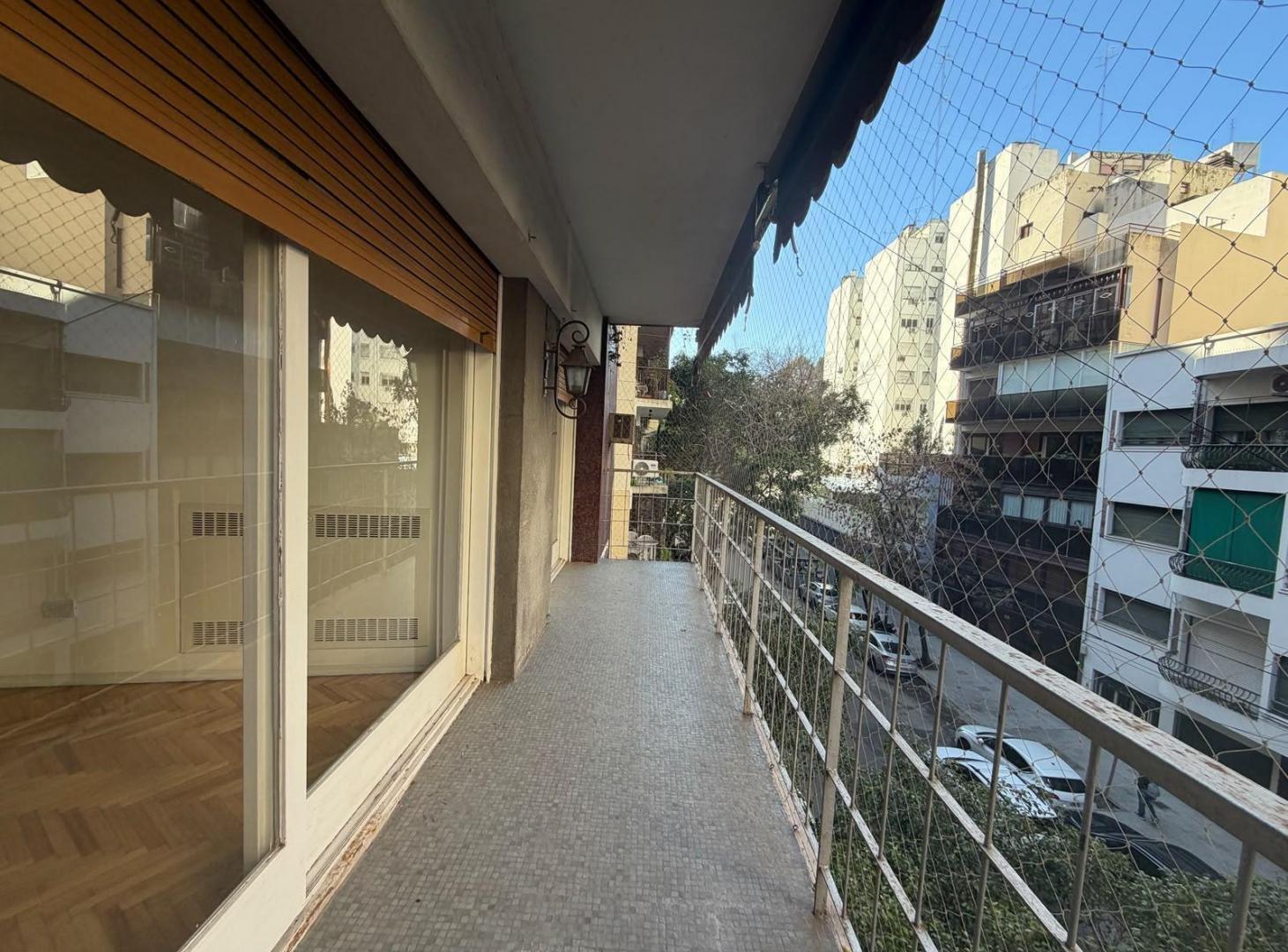 Foto de Increíble Departamento 4 ambientes con dependencia y balcón corrido en, imagen 5