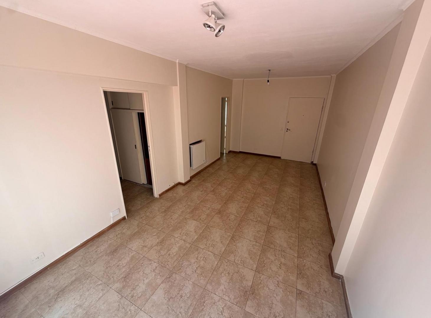 Foto de Increible 2 ambientes con terraza propia al frente y, imagen 5