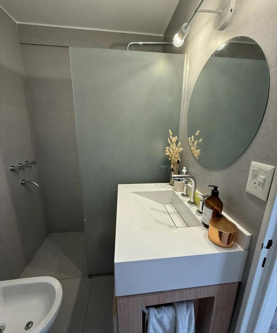 Foto de 4 Ambientes Reciclado a Nuevo | Piso Alto | Balcón Corrido | Luz y, imagen 2