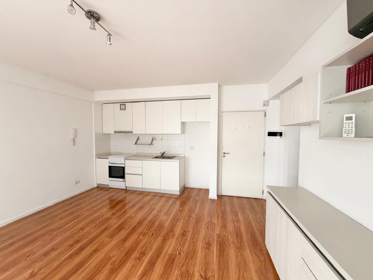 Foto de Luminoso Departamento 2 Ambientes con Balcón y Amenities en Palermo, imagen 3