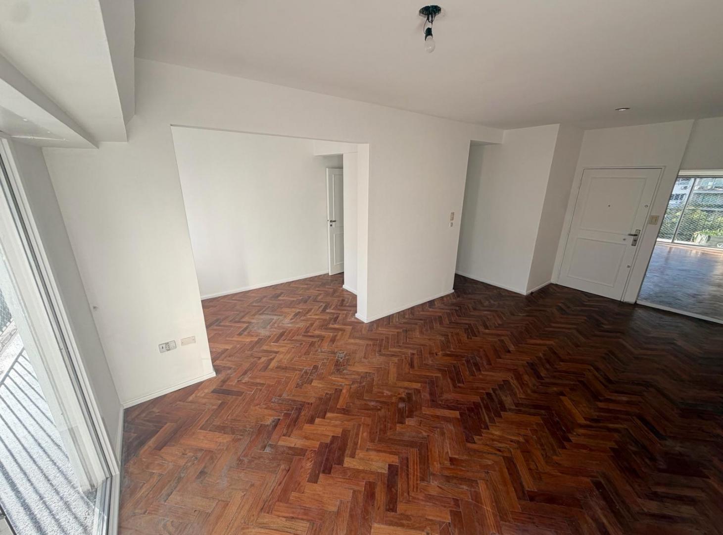 Foto de Semipiso de 3 ambientes con balcón corrido al contrafrente!, imagen 2