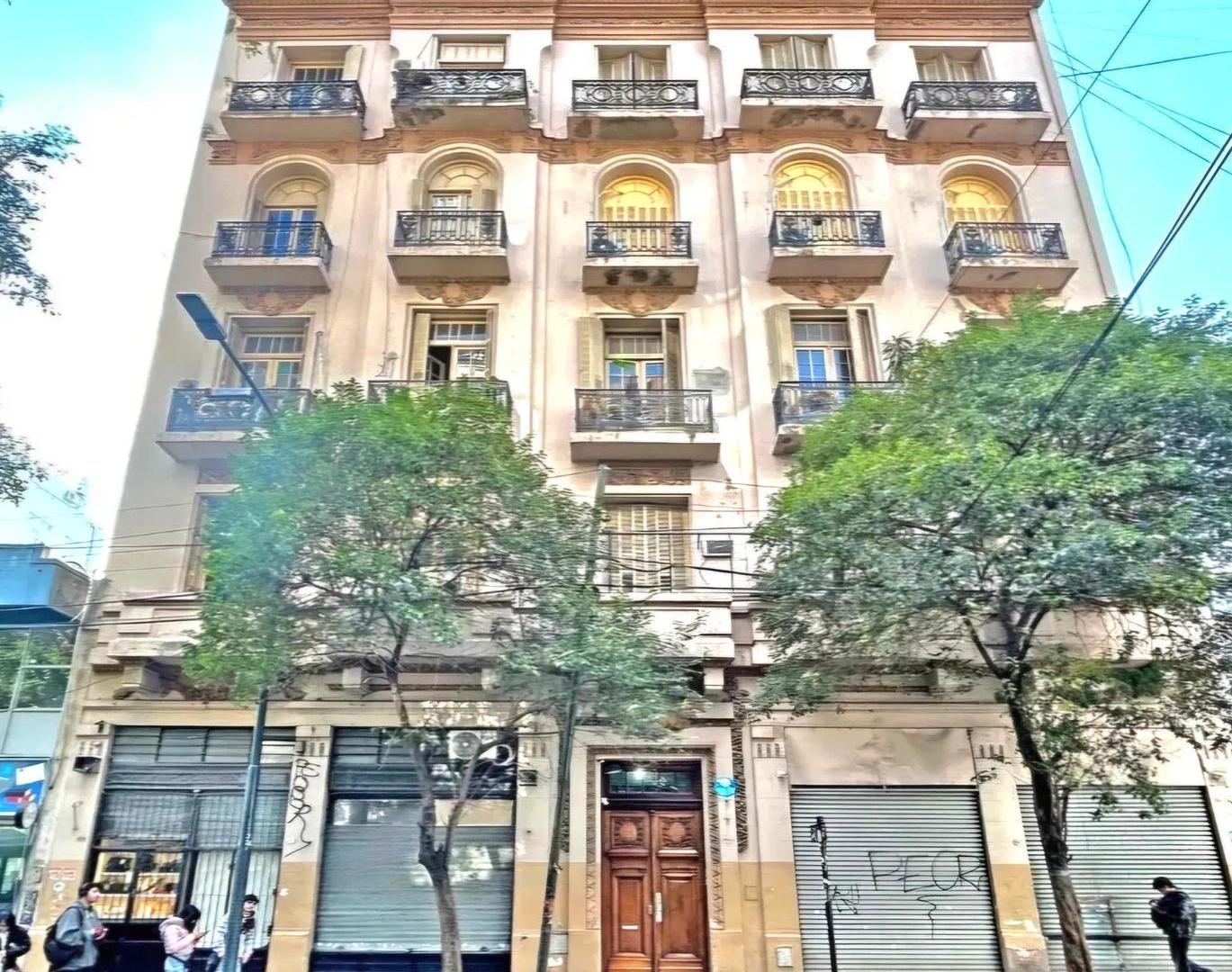 Foto de Gran Semipiso Francés 4 Amb. | 145 m² | Frente | Balvanera, imagen 1