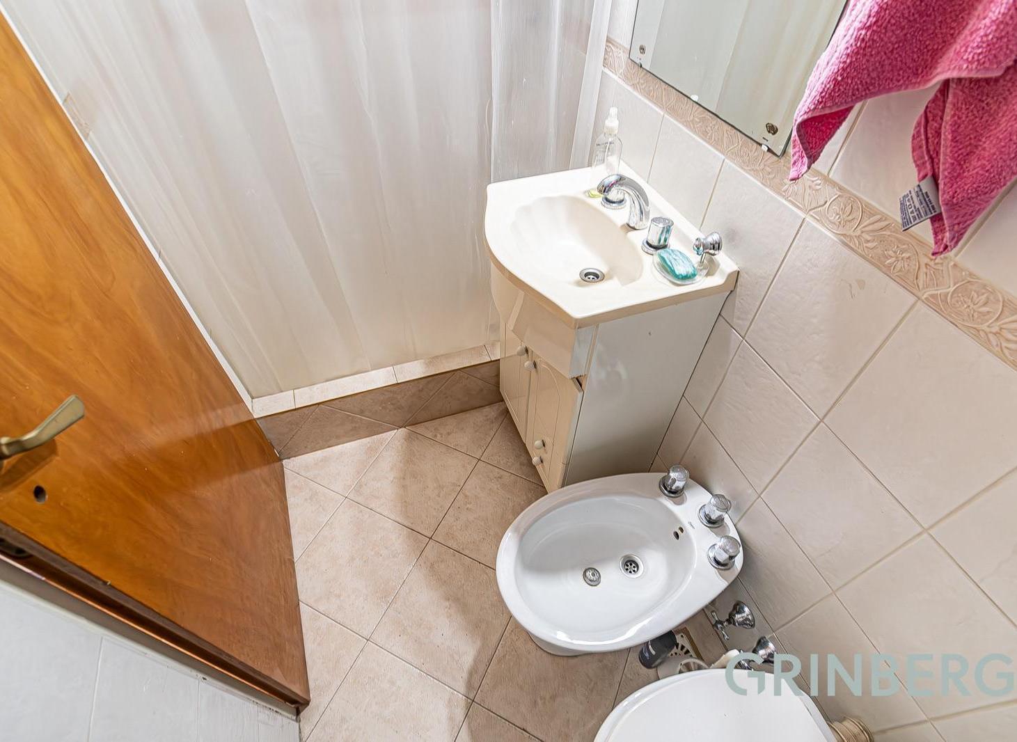 Foto de Increible PH en Venta de 2 ambientes con escritorio o segundo, imagen 2