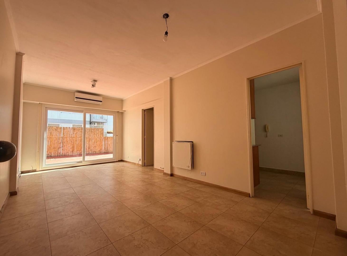 Foto de Increible 2 ambientes con terraza propia al frente y, imagen 5