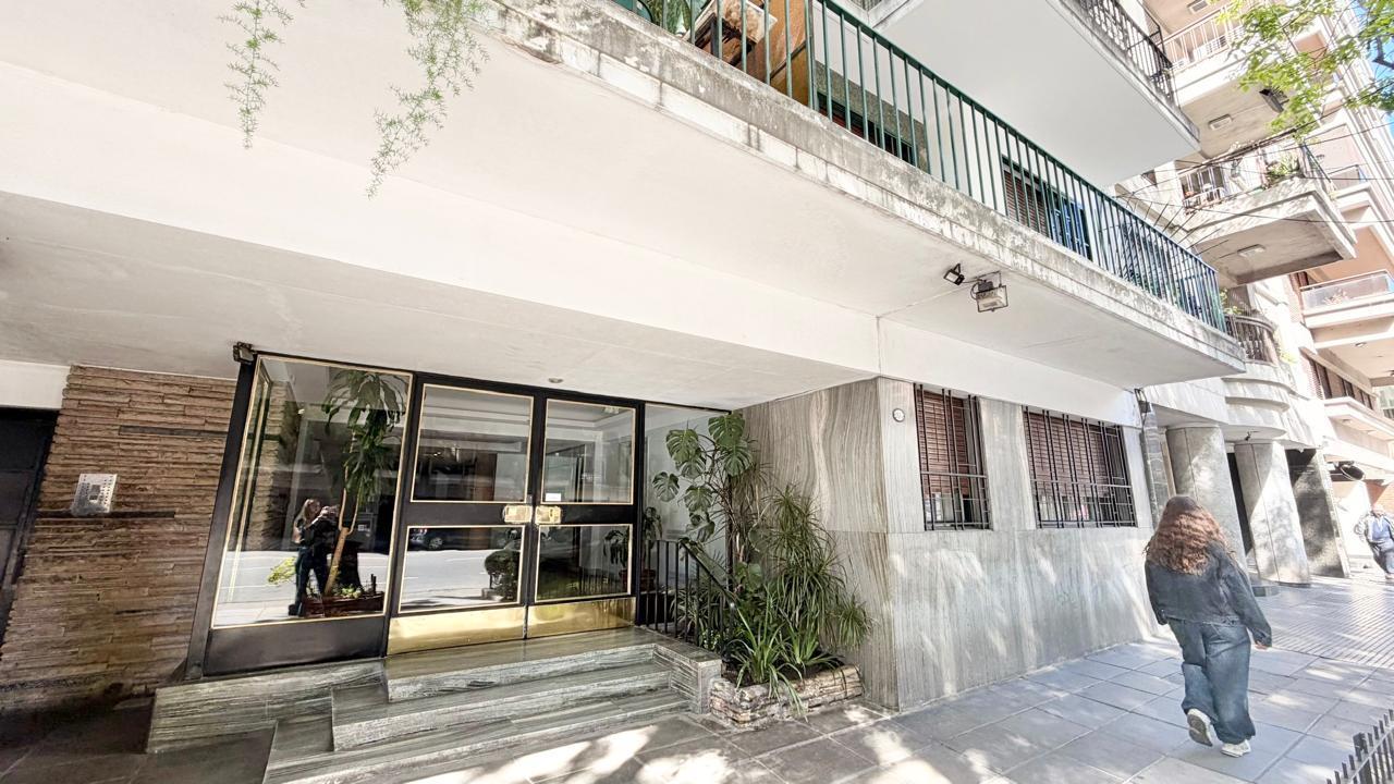 Foto de Excelente departamento 3 ambientes con dependencia, cochera y baulera, imagen 1