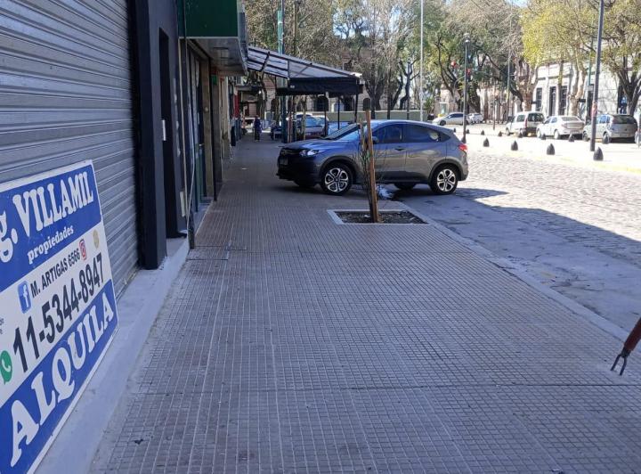 # MIRA ESTO # LOCAL 170 m2c # ESTRENAR #ALQUILER # AVENIDA # OPORTUNIDAD  1