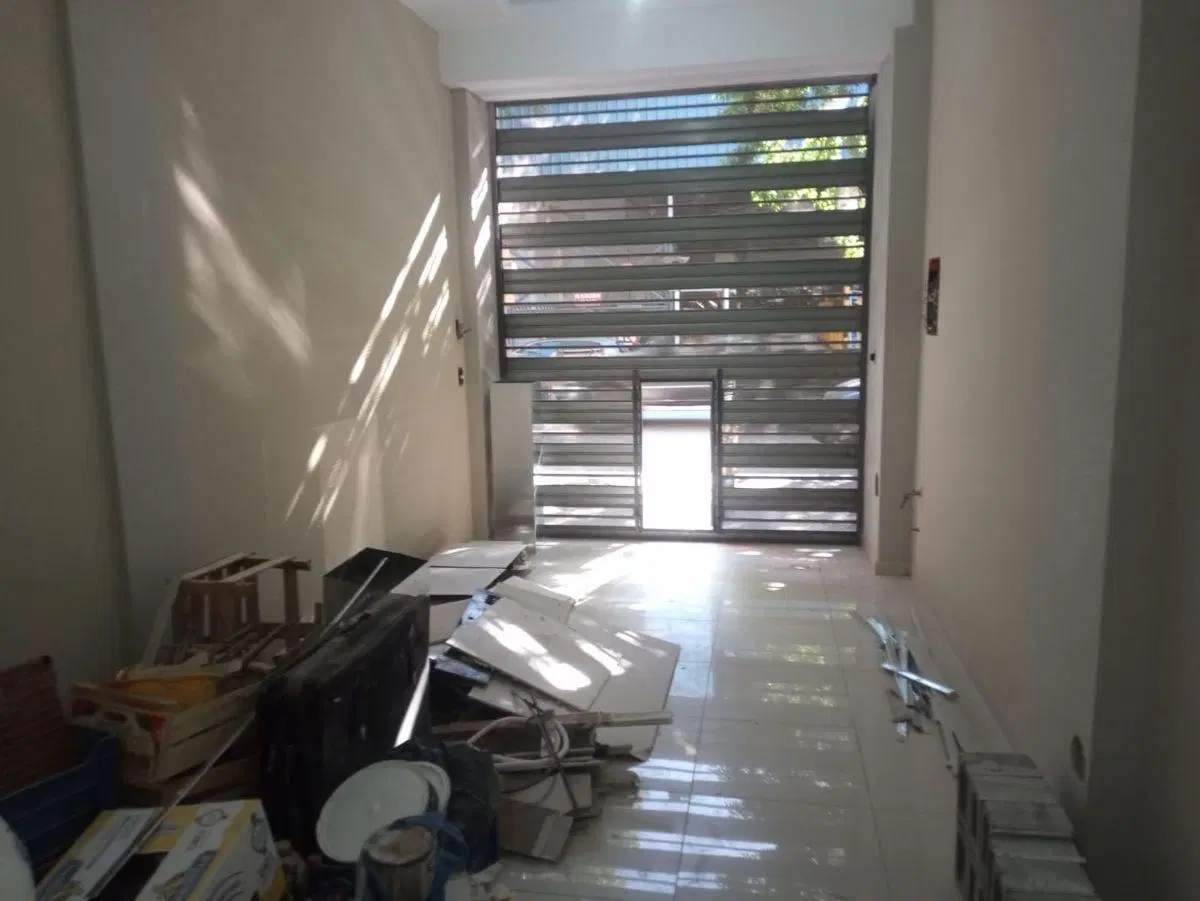 #MIRA ESTO # LOCAL # ESTRENAR # 300 M2C # COMPLETO 2