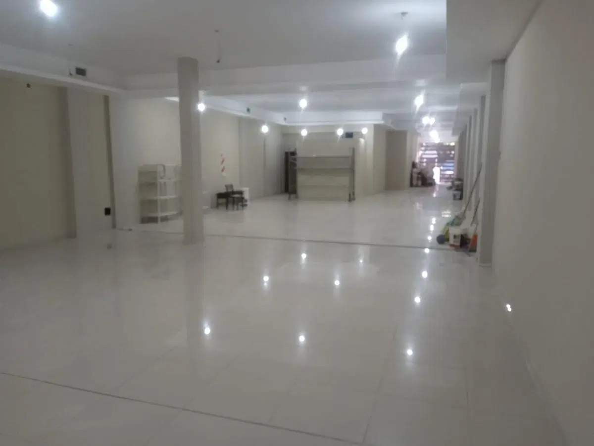 #MIRA ESTO # LOCAL # ESTRENAR # 300 M2C # COMPLETO 5