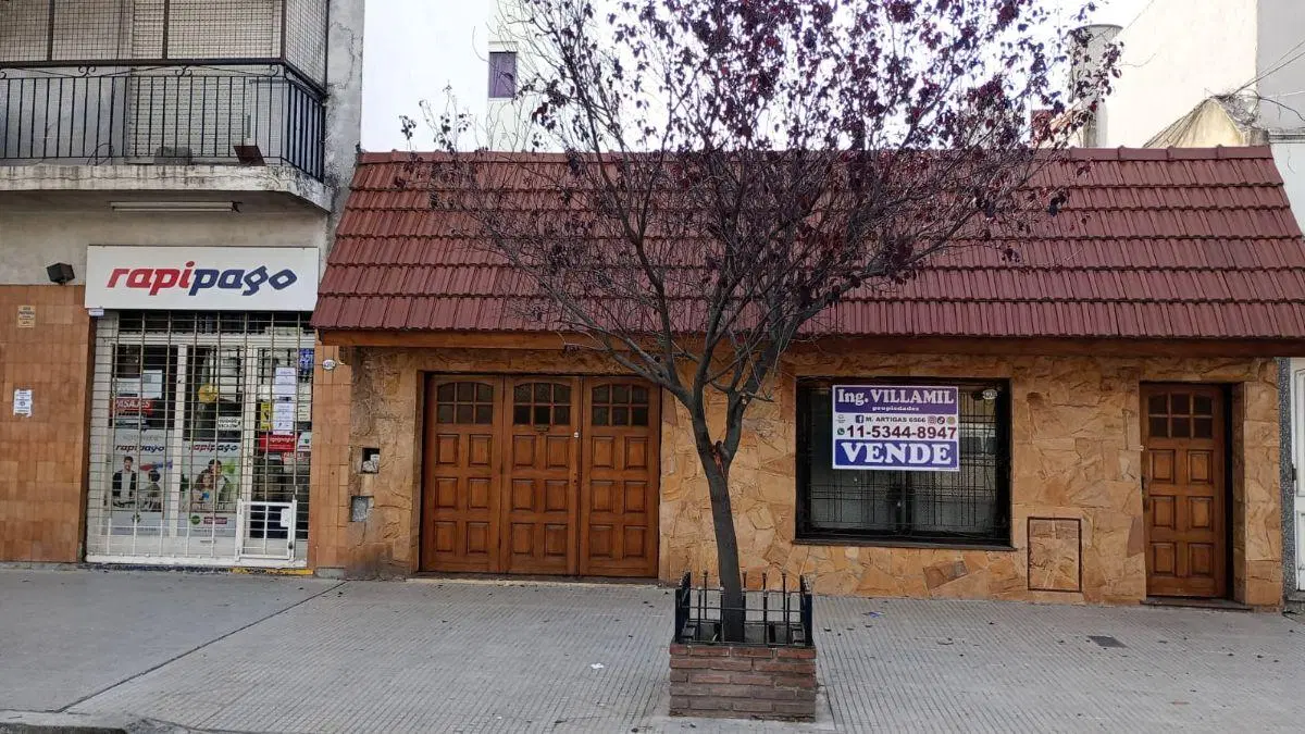 # MIRA ESTO # CASA # 4 AMB # JARDIN Y PATIO # QUINCHO C/ PARRILLA # 3 BAÑOS 3