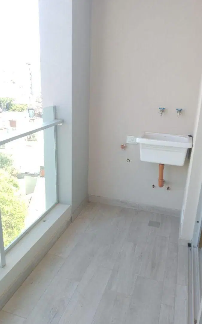 # MIRA ESTO # 1 AMB # BALCON + DESAYUNADOR + CERRADURA ELECTRONICA # SIX SEVEN 3