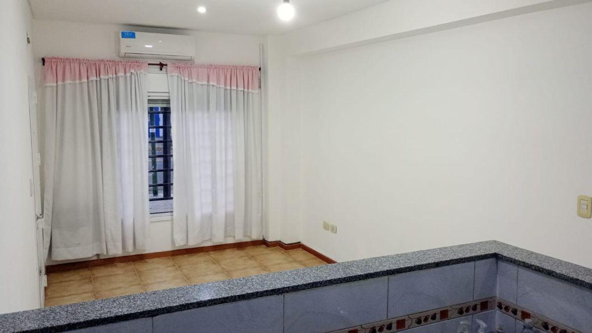 Foto de # MIRA ESTO # ALQUILER # 2 AMB # CON PATIO # A/A # DISPONIBLE, imagen 3