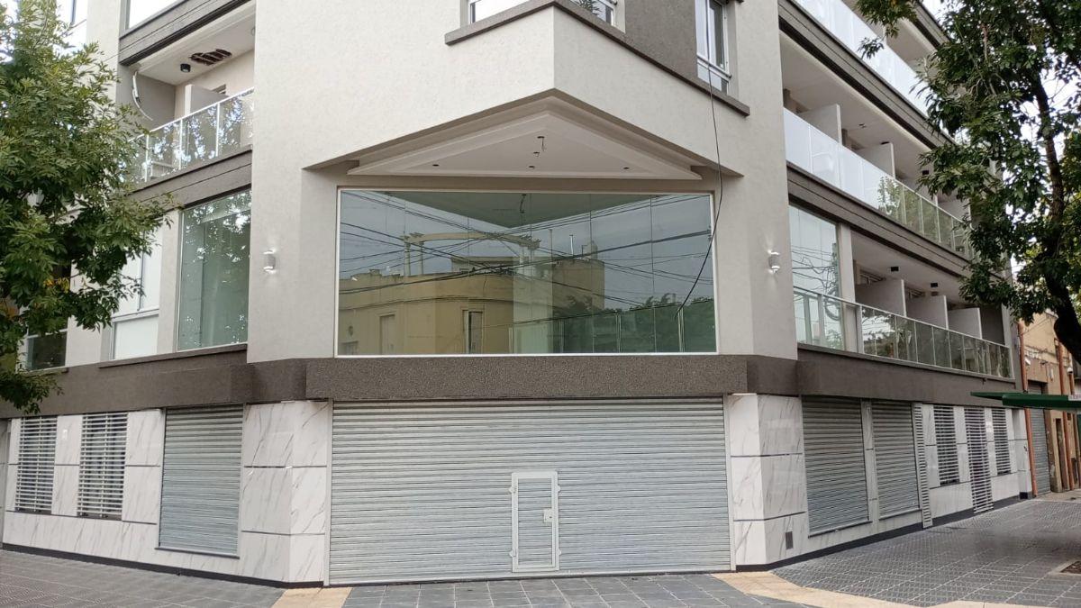 Foto de # MIRA ESTO # 1 AMB # BALCON # ESTRENAR # ESQUINA TUYUTI # LISTO ESC, imagen 4